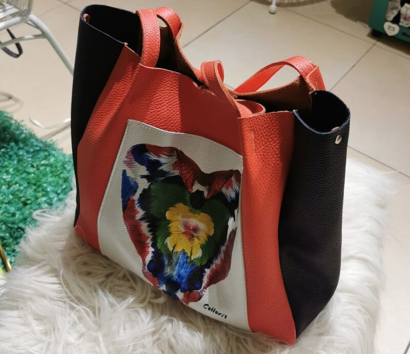 Tablouri originale si posete unicat.